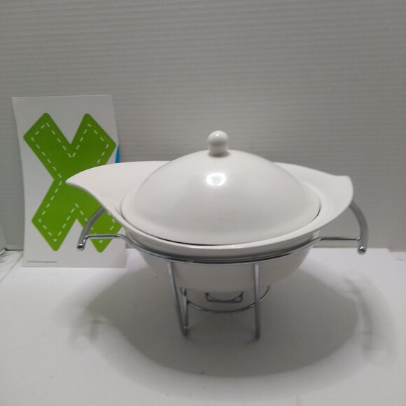 Godinger Natura 1 Qt. Covered Porcelain Baker With Warmer Stand - Picture 1 of 8